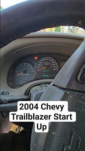 2004 Chevy Trailblazer LT EXT Vortec 4.2L I6 Start Up