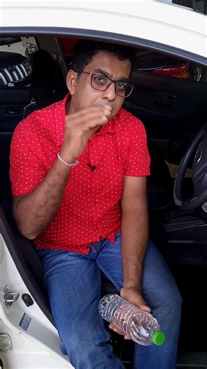 Car user's guide.lesson.03. නිවාඩුවට ගමන් බිමන් යද්දි..වාහනවල ඕන එකයි එපා එකයි ඉතින් අතන මෙතන දානවා... දවස් දෙක තුන ගමන් යද්දී පොඩි අය අතින් මේ කියන දේ වෙන්නත් පුළුවන්... හරිම සරලයි කියලා හිතෙන හුඟක් දන්නවා කියලා හිතෙන දේවල් වලින් තමයි භයානකම දේවල් වෙන්න පුළුවන්... වරදින්න මහා වෙලාවක් යන්නේ නෑ.. ඇසිපිය හෙලන වේගය ඒකට ප්‍රමාණවත්.. හැමදාමත් කියනවා වගේ හැමදේම දන්න අයට නෙමෙයි සාමාන්‍ය අයටයි මේ කතාව...🙏 ස්තුතියි. ජගත් ජයසිංහ. 0714830385 | Jagath Jayasinghe