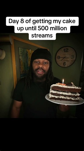 Day 8 of getting my cake up until 500M streams #foryou #cake #cakeupchallenge