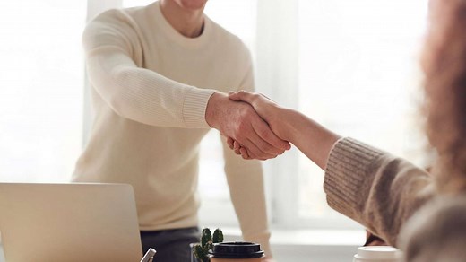 Joburi part-time plătite cu 3.000 de lei pe lună | Domeniile în care se câștigă cel mai bine