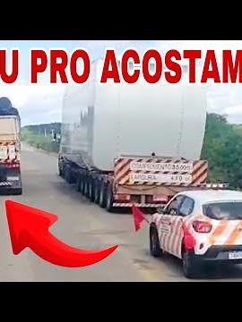 Caminhoneiro faz ultrapassagem e carro vai para o acostamento na BR-116