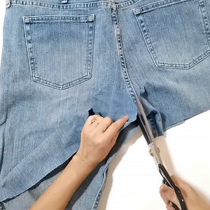 181K views · 2.4K reactions | How to make recycled denim tote bag | sewing | easy | tutorial#online #handmade #bag #DIY #tutorial | SisterQuilt | Facebook