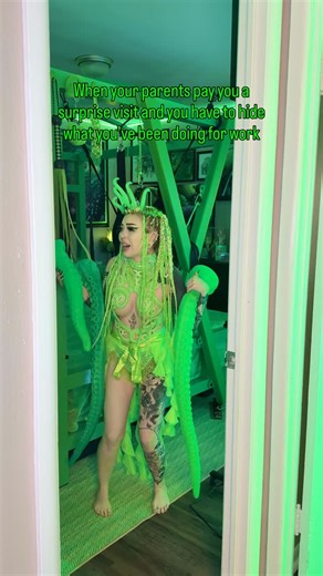 Michelle “Meesh” Green, aka Green Bean on Instagram: "Every time 🥲"