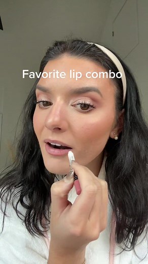 Lip Combo Tips for Small Lips: A Step-by-Step Guide