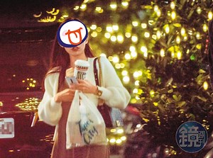 SWAG女神性交易直擊！驗貨F奶先刷1萬5　鍍金級價碼曝光 | ETtoday社會新聞 | ETtoday新聞雲