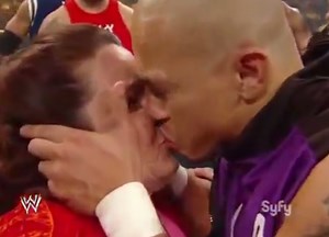 WWE NXT Michelle McCool - Layla Hosts The Kissing Contest