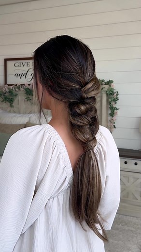 Creative Summer Braiding Tutorial for Beautiful Hair