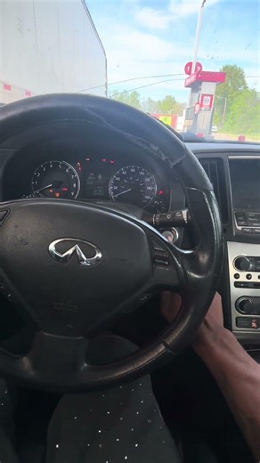 Somebody please help me out #infinity #q40 #carissues