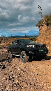 8.8K reactions · 129 shares | ¿No sabes qué significa 2H, 4H y 4L en tu vehículo 4x4? No te preocupes en este reel te enseñamos a utilizar los diferentes modos de tracción a las 4 ruedas. ¿Que otros tip Offroad te gustaría que expliquemos? | Ironman 4x4 Ecuador | Facebook