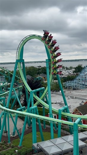 Raptor Cedar Point @cedarpoint #cedarpoint #themepark #rollercoaster #amusementpark #ride | Theme Parks Vision Art