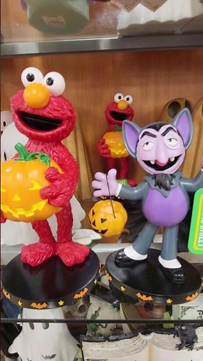 SESAME STREET MUPPETS HALLOWEEN DECOR - OSCAR THE GROUCH IN PUMPKIN ELMO COUNT VON COUNT