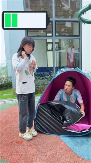 LNS - Cô bé tội nghiệp và những chiếc lều || Baby girl want new house #shorts