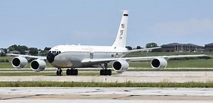 Todos a Bordo - Avião farejador nuclear dos EUA voa na costa do Brasil. O que ele faz?
