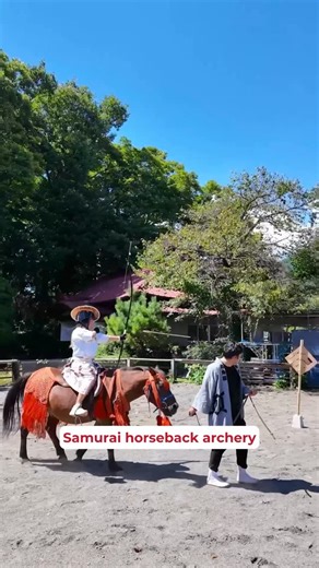 Japan Travel & Life Guide 🇯🇵 on Instagram: "I bet you didn’t know about THIS! 👀 🐴 Yabusame is one of the most jaw-dropping traditions in Japan, and so many travelers completely miss it! 😍Imagine a horse sprinting at full speed, an archer balancing with no hands, and three wooden targets lined up to be struck with perfect precision! Every single arrow is a prayer for peace, protection, and a good harvest 🏹 😬This ritual has been performed since the 1100s, and watching it live gives you abso