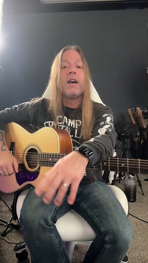 How to play Closer to the Heart by Rush #guitartutorial Follow me for more videos like this or visit GuitarZoom.com for premium guitar courses. IG: https://www.instagram.com/guitarzoom/ Youtube Channel: https://www.youtube.com/channel/UCpuRSQ79vgNyg2H4M_JVFew #reelsviral #guitar #playguitarfast #70smusic #rock #rockguitarlessons #rockguitarist #stevestine | GuitarZoom.com