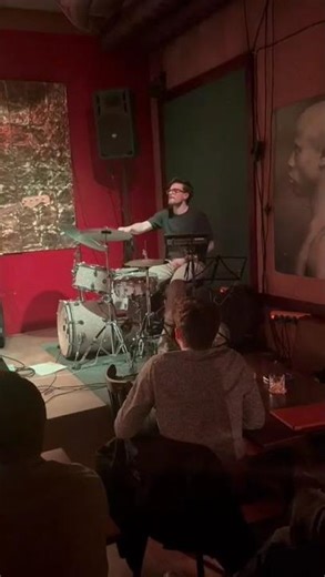 Synth solo comping with Himoya🔥 Getting kind a Wayne Krantz vibes😅 #drums #synth #live #solo