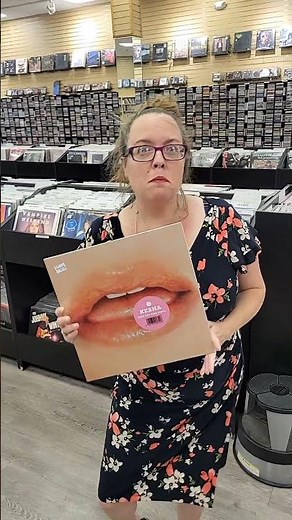 Kesha PERIOD. Album Review – 38 Minutes of Pop Perfection!