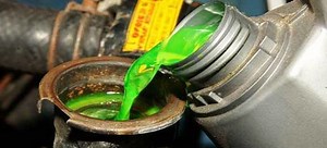 How to Flush a Coolant System | DoItYourself.com