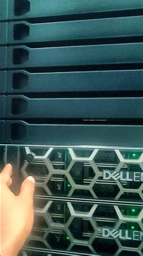 Server Hardware Maintanance 🛠️🪛 #shorts #technology #datacenter