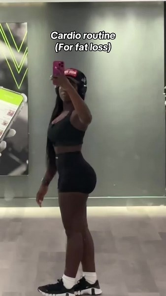 Strength training this cardio routine? Thank me later..🦍💖 #weightlosstransformation#cardioworkout#fatlosstips#fitnesstips#gymbeastfitnessuk