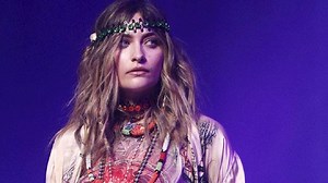 Una campaña pide censurar la nueva película de Bella Thorne en la que Paris Jackson da vida a Jesús