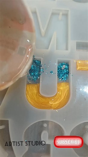 ideas for resinart keychain #shorts #youtubeshorts #art #resinart #artiststudio