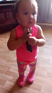 Kinsleigh and I are visiting uncle Bob and she found uncle phone 😆❤ | Wendy Perley