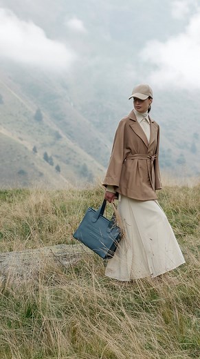 2050. THE ERA OF THE NATURE WHISPERERSNew Lungs for Earth 🌍 - Once upon a time, in 2023, intensive livestock farming cast a dark shadow over our Planet, massively contributing to the climate crisis and deforestation. Today, in 2050, we’ve ditched leather for kinder materials, allowing animals to roam free and forests to flourish.To be continued.-2050. L’ERA DI COLORO CHE SUSSURRANO ALLA NATURANuovi Polmoni per la Terra 🌍 - C’era una volta, nel 2023, un tempo in cui l’allevamento intensivo inco