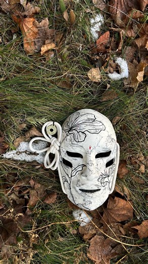 Hand Painted Geisha Mask, Floral Ink Drawing, Wearable Japanese Noh Art - Etsy