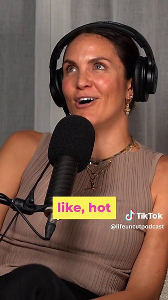 First Date Kiss Etiquette: Cheek or Lips?