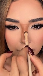 Nose contouring tutorial #makeuptutorial #makeuptutorials #makeup #makeupideas #fyp | Anisavisage