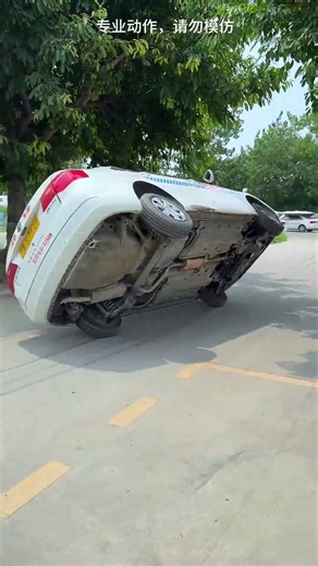 This Is The Legendary "Blade Overtaking" Maneuver.