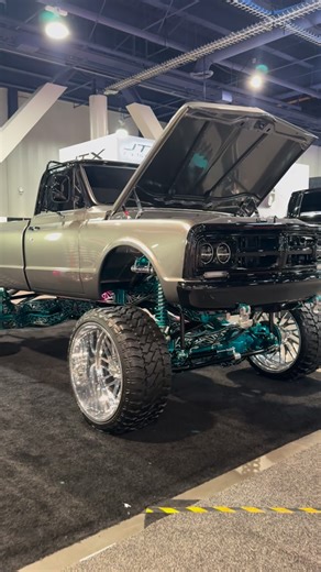 SICK Cars and Trucks on Instagram: "GMC Long Bed on 28” @libertyforged Wheels and powered by a supercharged LS at The 2025 @semashow 💪🏽 #sickcarsandtrucks #libertyforged #semashow"