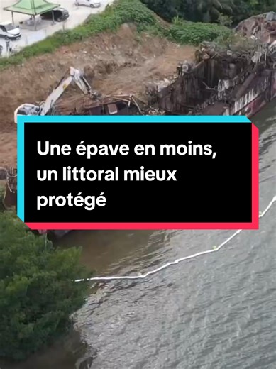 #Environnement | ⚓🌊 Baie-Mahault : une épave en moins, un littoral mieux protégé ➡️ Après plus de 30 ans de présence, l’épave de la drague Bertina (65 m), héritage du cyclone Hugo, fait l’objet d’une opération de dépollution, de désamiantage et de démantèlement menée par la DM