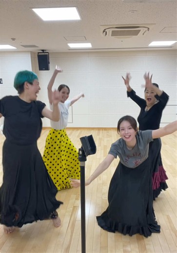 最後まで見てくれた👭🏻👭🏻？ #Sherry #スパニッシュダンス #ダンススクール
