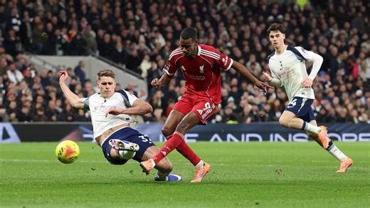 Alexander Isak injury news, latest update— Report says suspected broken leg for Liverpool, Sweden striker