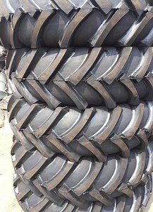 [Hot Item] Agricultural Tire Farm Tractor Tire Irrigation Tire 14.9-24 R1 Pattern