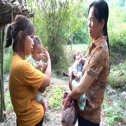 Single mom Harvesting Green Bean | Videos Omega
