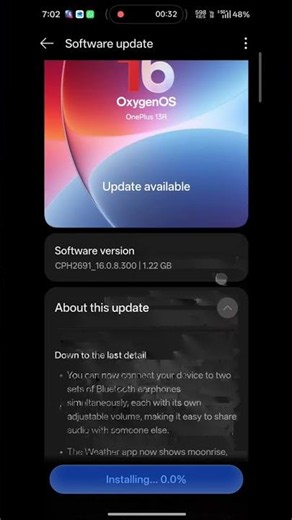 Connect 2 Bluetooth Earphones at ONCE! 🤯 OnePlus New Update #shorts #oneplus #tech