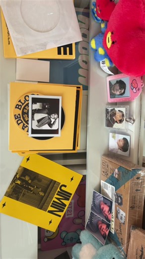 Jimin Exclusive Merchandise Unboxing