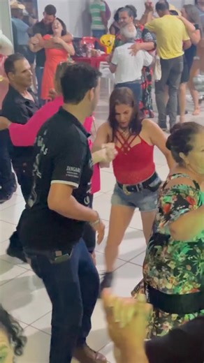 94K views · 1.2K reactions | Forro baile animado | Gabriel Pasa | Facebook