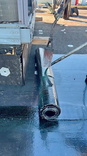 Difficult commercial roof flashing #roofing #toronto #torontohomes #torontobuilder #torontoroofing #renovation #luxuryhomes #buildersofinsta #roofersofinstagram #asmr | TorontoRoofing.ca