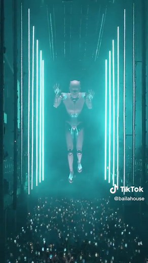 Mesmerizing Holographic Electronic Music Experience