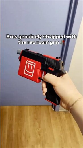 bro has the rec room paintball gun 💀