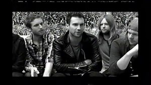 2007 Skittles/Starburst TV Ad w/Maroon 5
