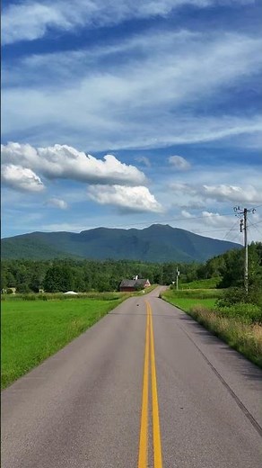 Iconic Vermont Views: Scenic Drive from Cambridge to Underhill