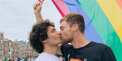 What to Say When Coming Out to Your Parents (or Anyone)