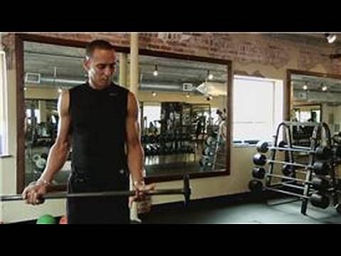 Exercise Tips & Equipment : How to Use a Curl Bar