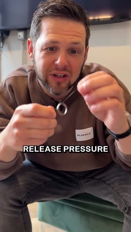 Ring climbing rubber band trick