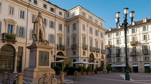 Turin, Italy – Scenic Walking Tour from Piazza Castello to Mole Antonelliana (4K)